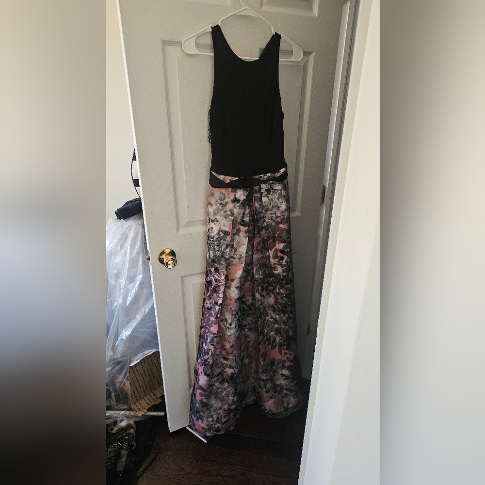 Aidan Mattox Size 6 Sleeveless Floral Black and Pink Dress